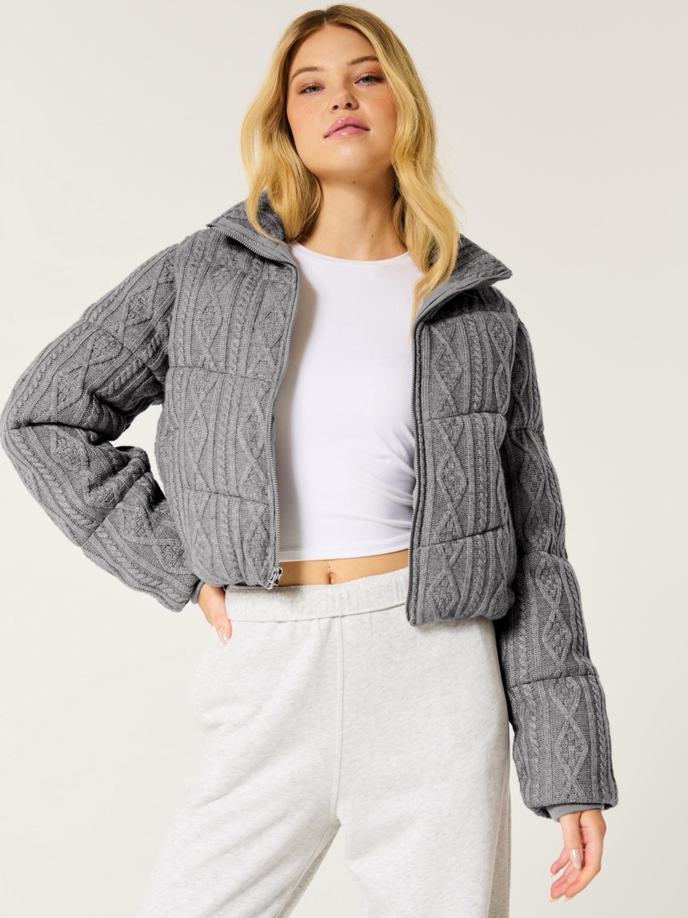 Hollister Ultimate Puffer Collection Cable Knit Puffer Jacket 🩶❄️☃️🧣
